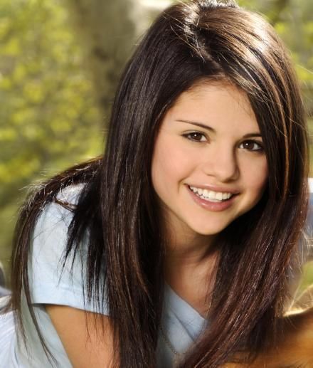 selena-gomez-selena-gomez-2124510-440-517.jpg